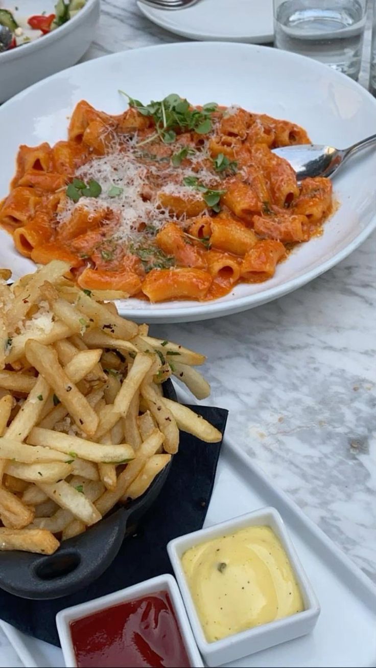 Pasta / Fries