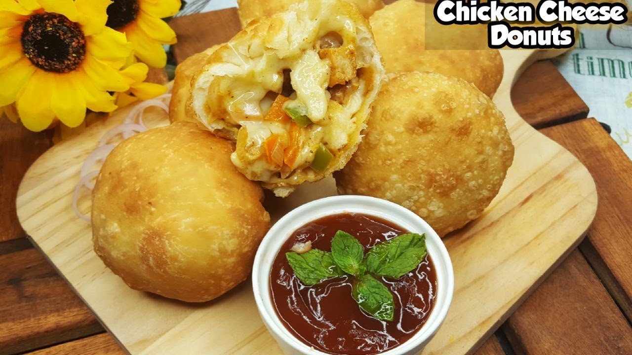 Chicken Cheese Donuts (12 Pcs)