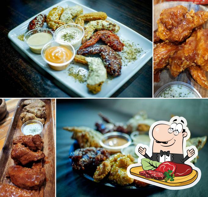 Saucy Wings (8 pcs)